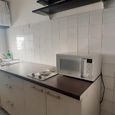 Shell Apartment *